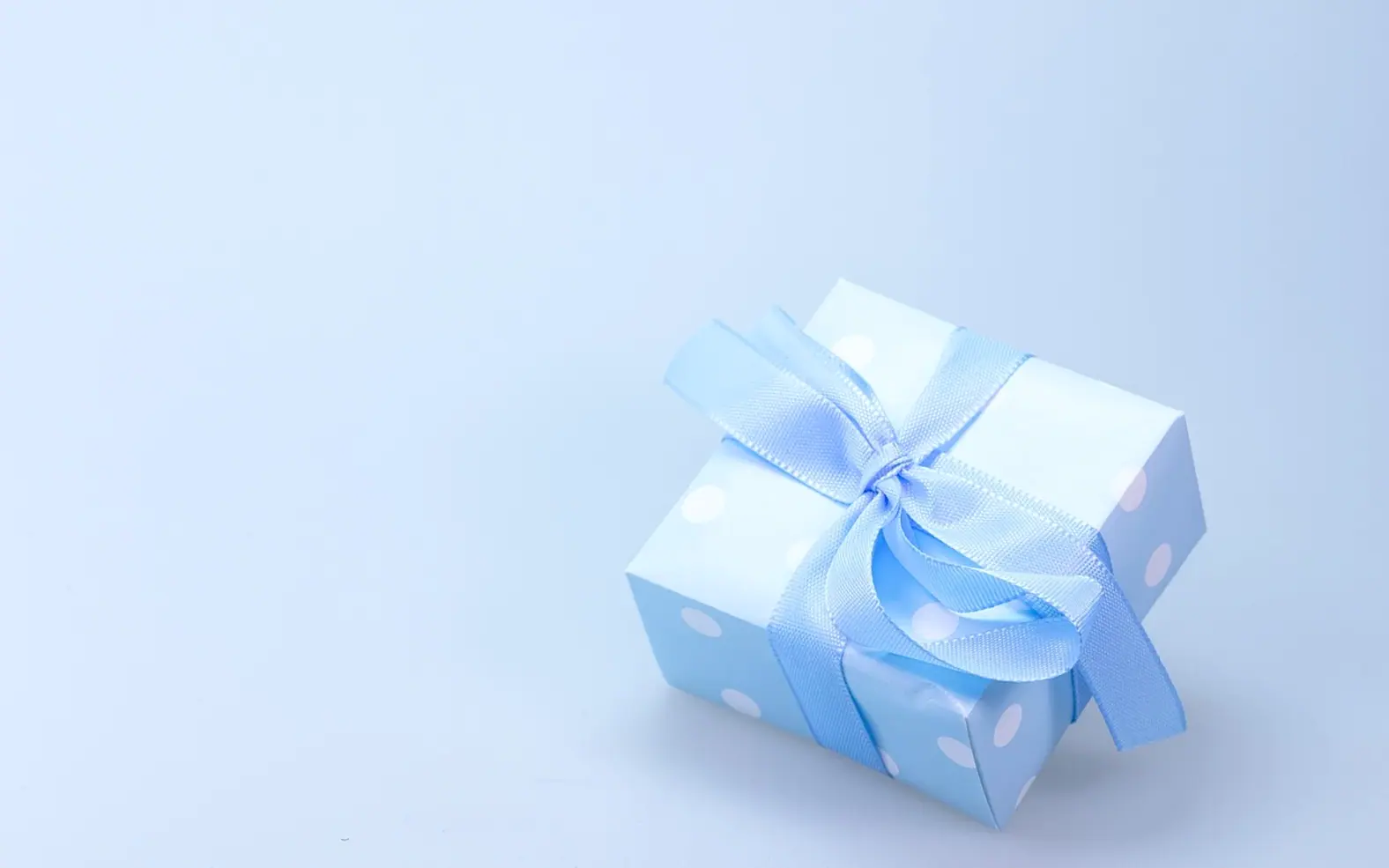Gift, parcel and surprise